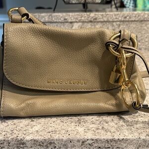 Marc Jacobs Tan Gold Crossbody Bag with Sleek Design